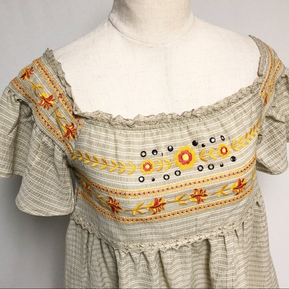 Altar’d State Boho Hippie Off the Shoulder Embroidered Top - Picture 3 of 8